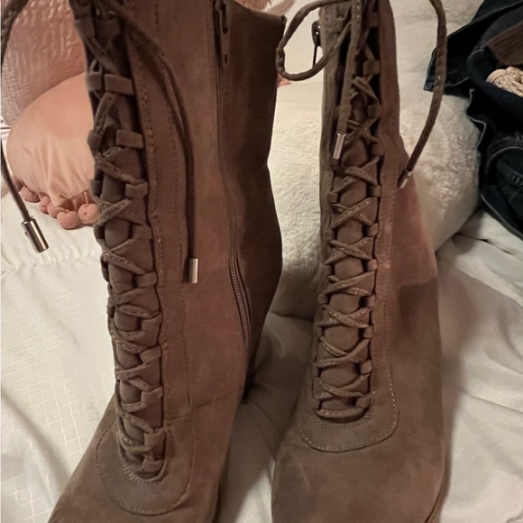 Light brown heel lace up booties! - Picture 2 of 5